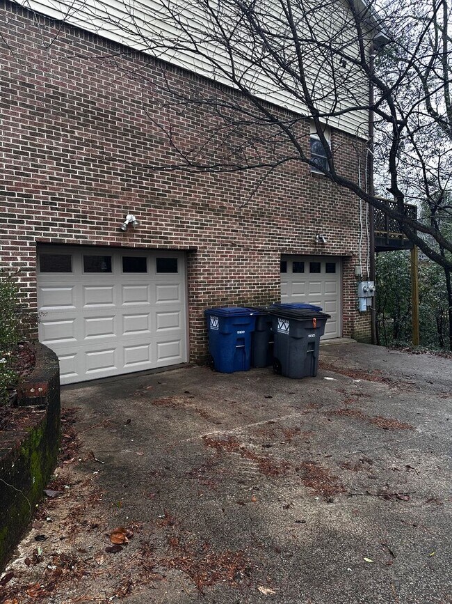 Building Photo - 2519 Hawksbury Ln