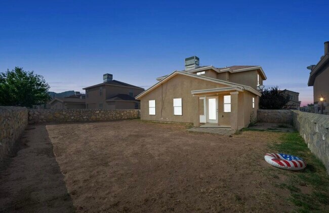 Building Photo - 5324 Lucio Moreno Dr