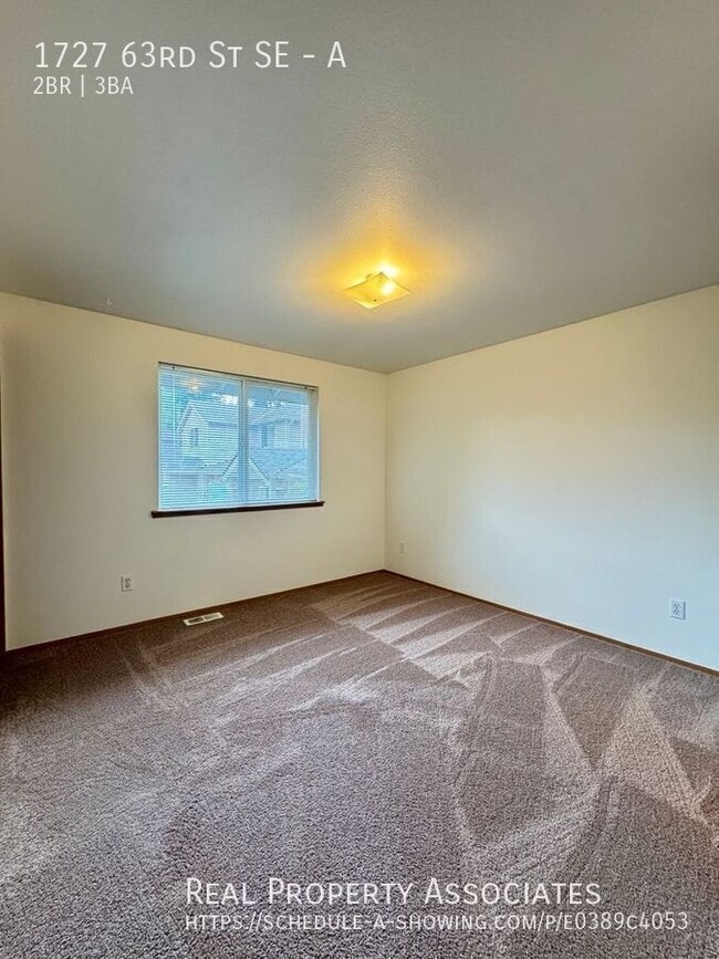 Building Photo - 1727 63rd St SE