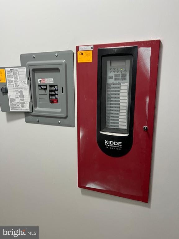 Building Photo - 4422 Locust St