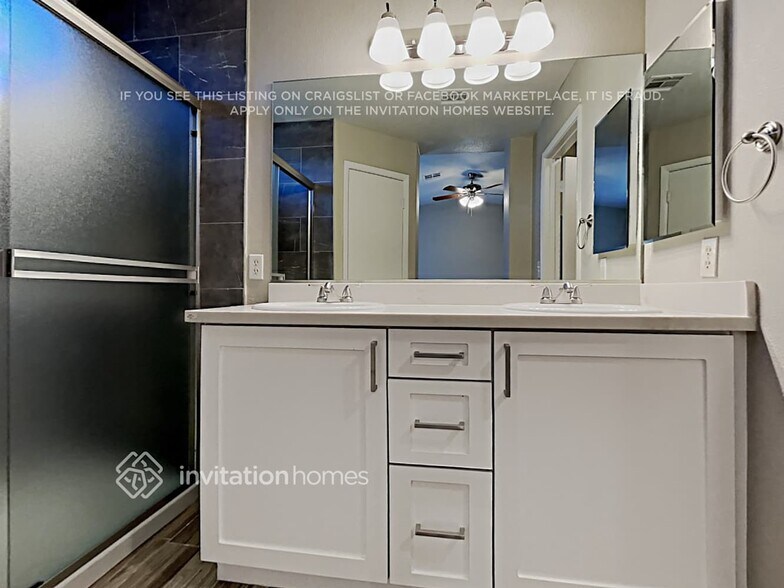 Building Photo - 7224 Scenic Desert Ct