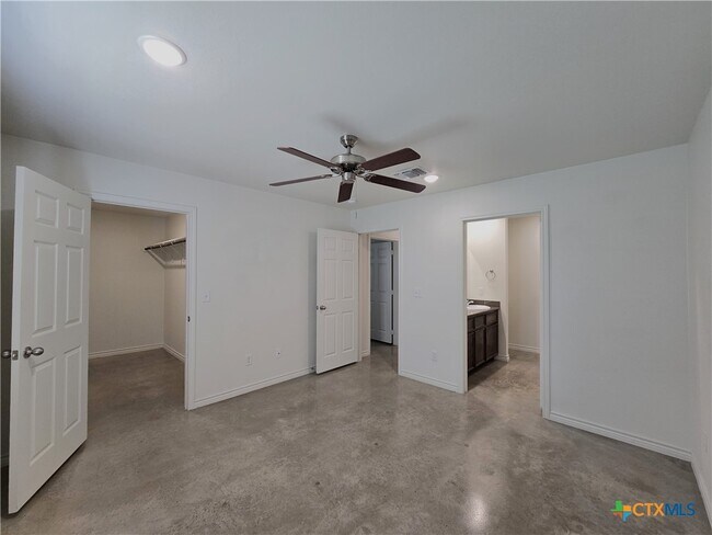 Building Photo - 2318 Zanoletti Ct