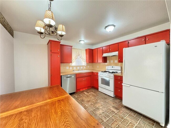 Building Photo - 171 Madison 2415