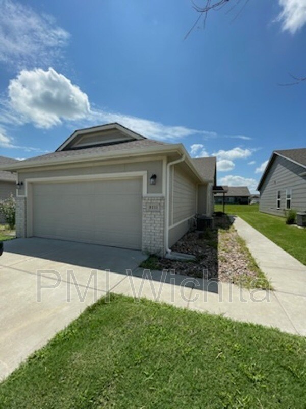 Building Photo - 8111 E 34th Ct S