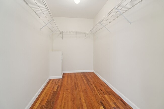 Building Photo - 2452 Camner St