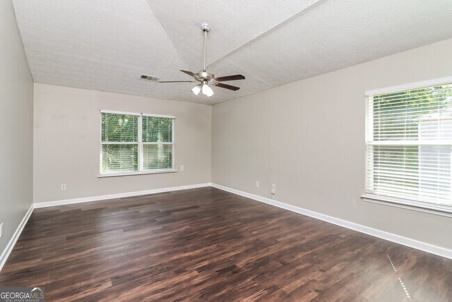 Building Photo - 15 Candy Lilly Ln