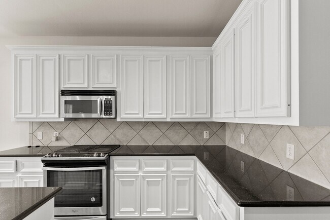 Building Photo - 18106 Castle Rain Dr