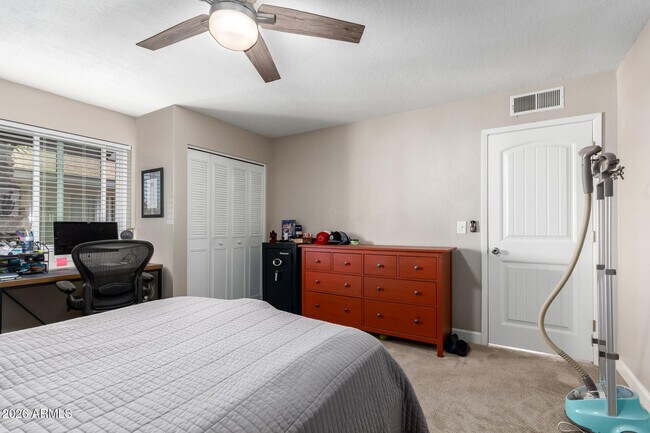 Building Photo - 3927 E Cortez St