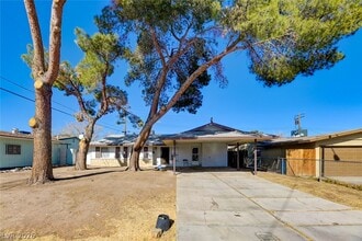 Building Photo - 4417 Berkley Ave