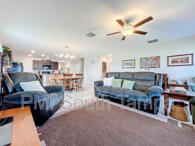 Building Photo - 11116 Sage Canyon Dr.