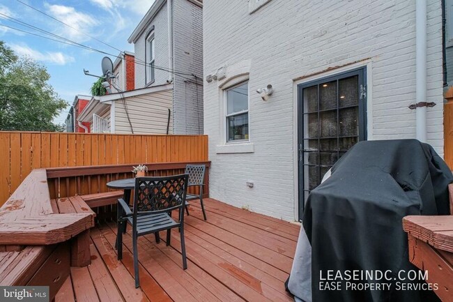 Building Photo - 1241 I St NE