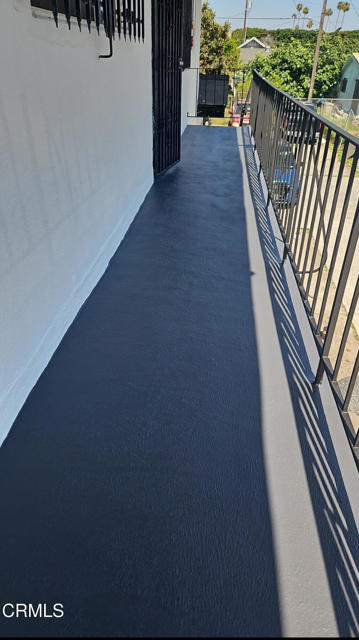 Building Photo - 7616 S Figueroa St