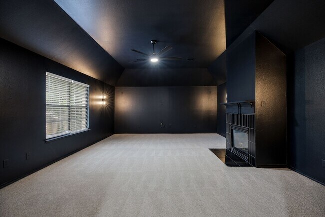 Building Photo - 1417 Cool Springs Dr