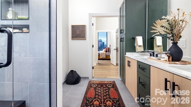 Building Photo - 124 E Kingston Ave