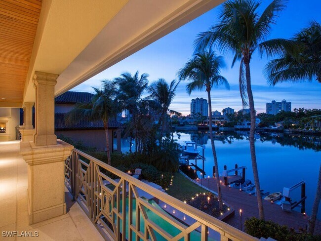 Building Photo - 377 Pirates Bight