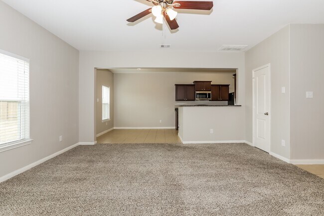 Building Photo - 20718 Round Key Dr