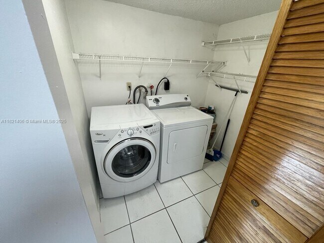 Building Photo - 2075 SW 122nd Ave