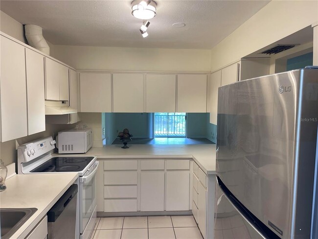 Building Photo - 1200 Tarpon Woods Blvd