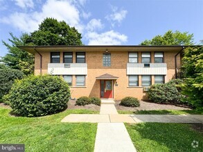 Building Photo - 1016 W Baltimore Pike