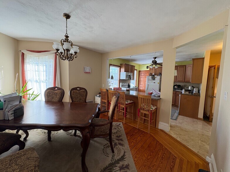 Building Photo - 7 Englewood Ave