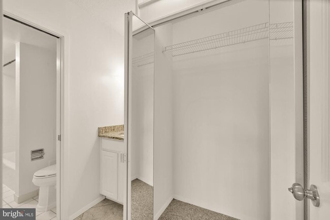 Building Photo - 4515 Willard Ave