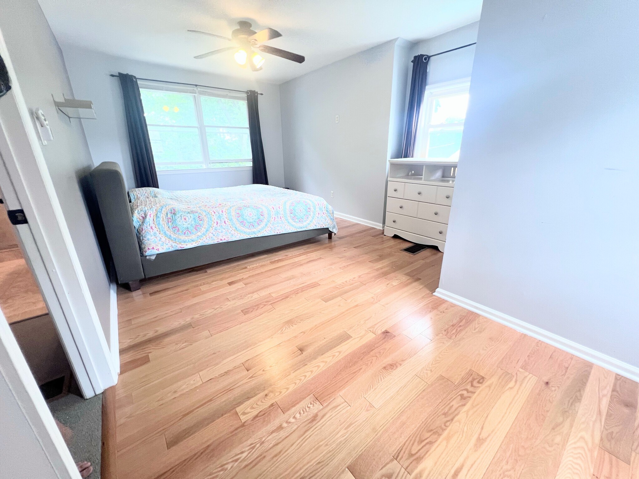 Master bedroom - 15 Andover Pl