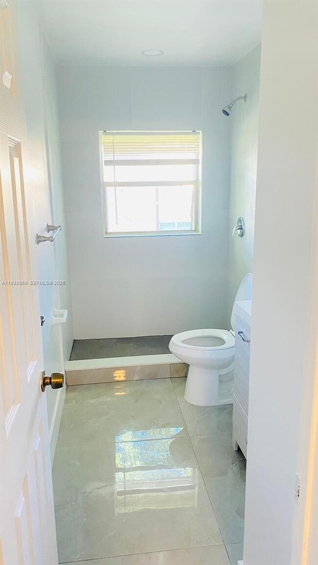 Building Photo - 5407 NW 27th St