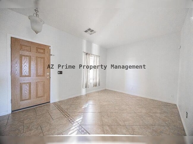 Building Photo - 16966 W Saguaro Ln