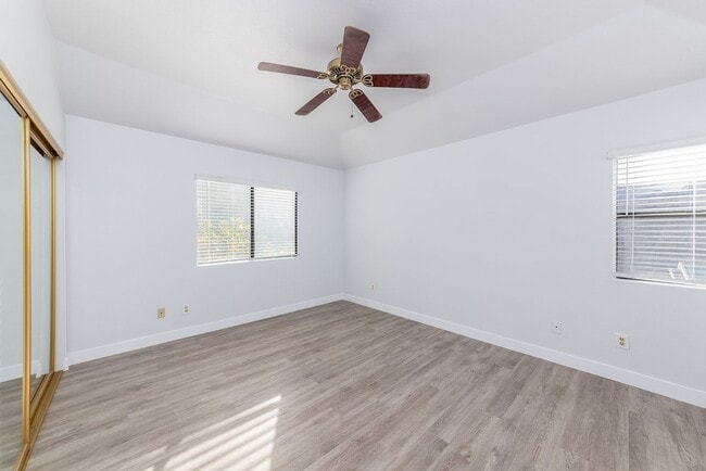 Building Photo - 6908 Quiet Cove Dr