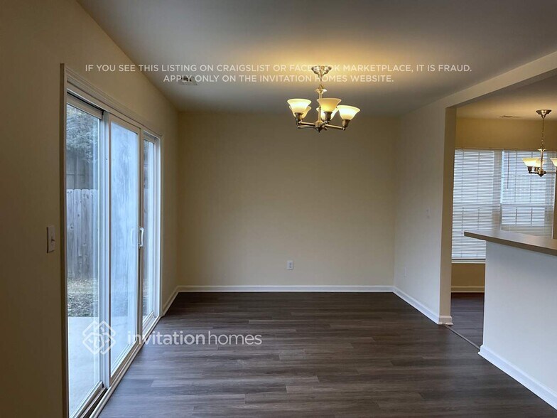 Building Photo - 5012 Babbling Brook Dr