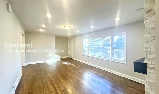 Building Photo - 7624 Nall Ave