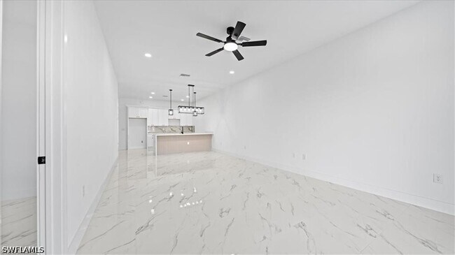 Building Photo - 1009-1011 NE 15th Ln