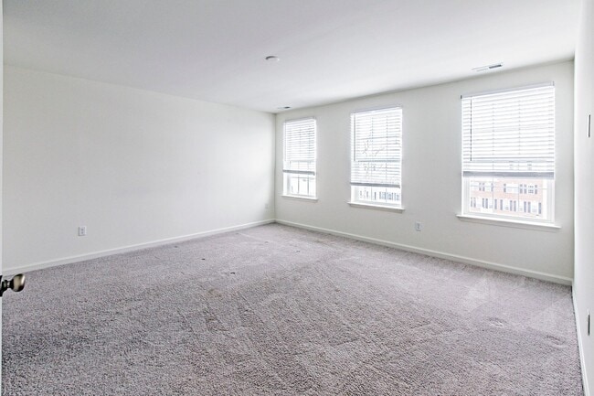 Building Photo - Darley Green townhome - 3 bedroom, 2.5 bathroom with 1 car garage - NEW CASTLE COUNTY WORKFORCE H...