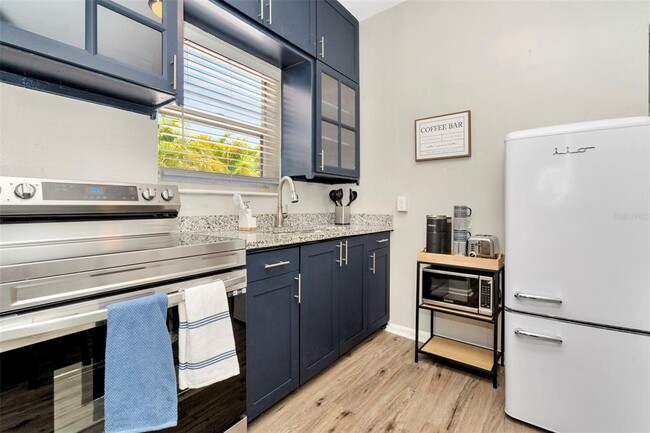 Building Photo - 2121 Dr M.L.K. Jr St N