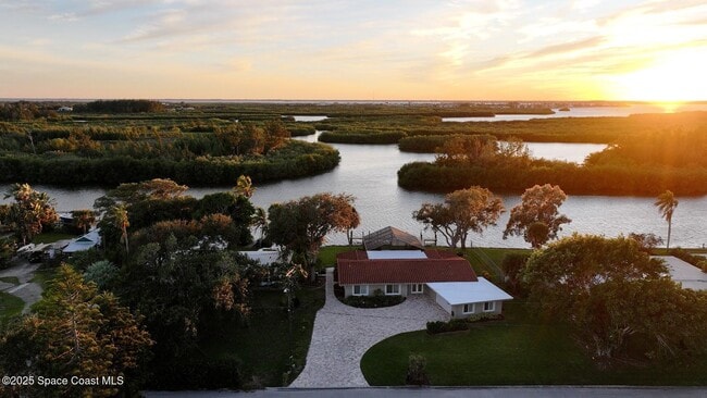 Building Photo - 778 Nassau Rd