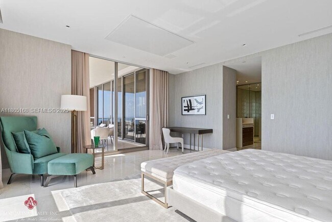 Building Photo - 17749 Collins Ave