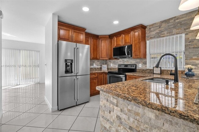 Building Photo - 300 SW 100th Ave