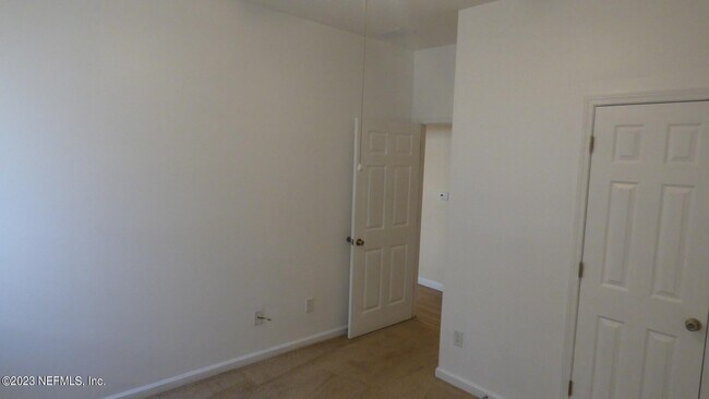 Building Photo - 12301 Kernan Forest Blvd
