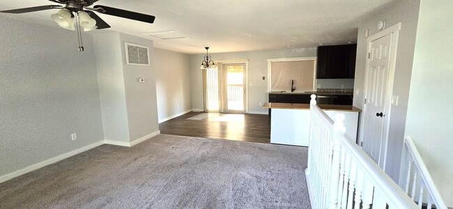 Building Photo - 2 Bedroom 1.5 Bathroom 1 Car Garage For Rent