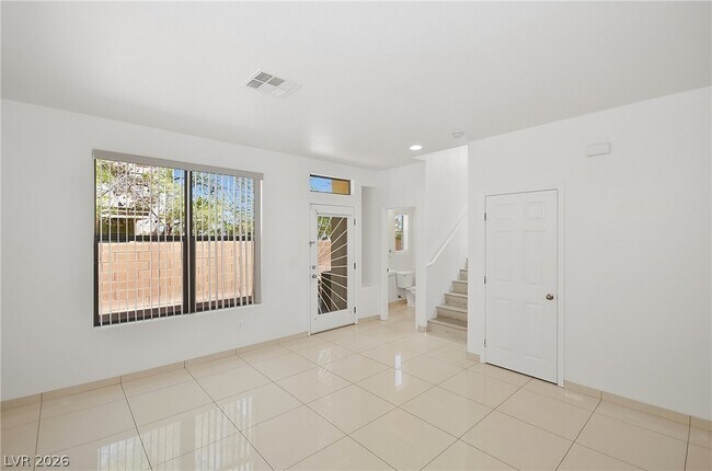 Building Photo - 4218 S Sugar Dr