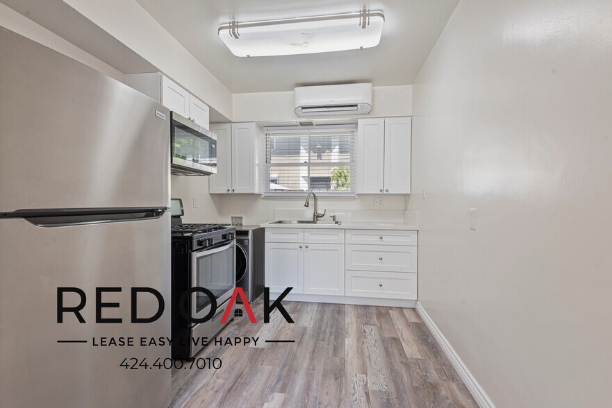 Building Photo - 2437 S Centinela Ave