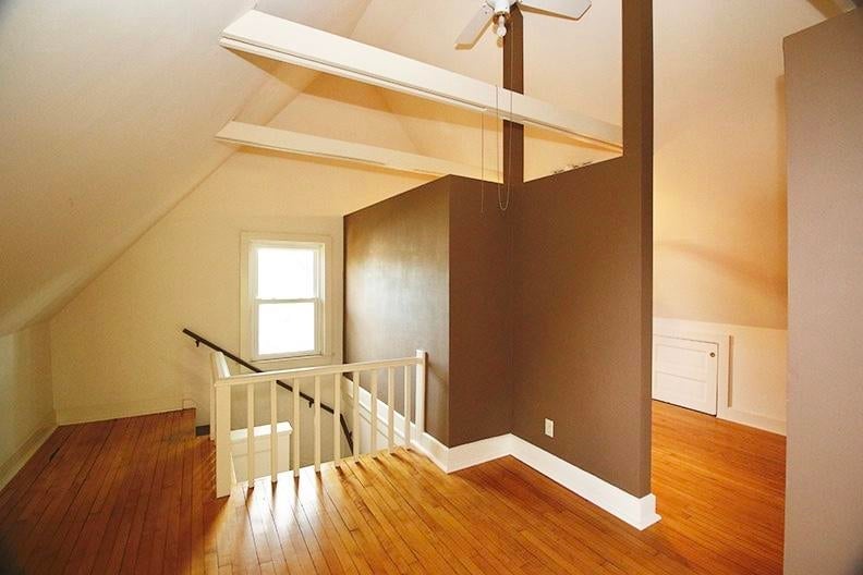 Building Photo - 2719 E Hartford Ave