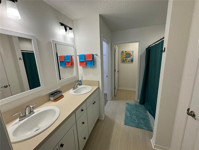 Building Photo - 7715 Guarino Ln