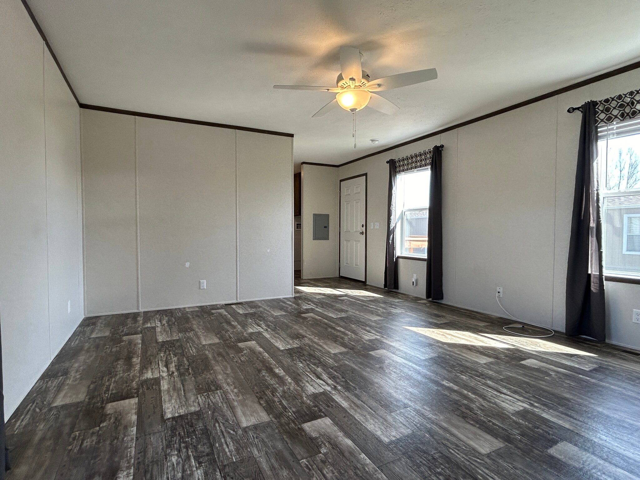 Building Photo - 18 Skeena St