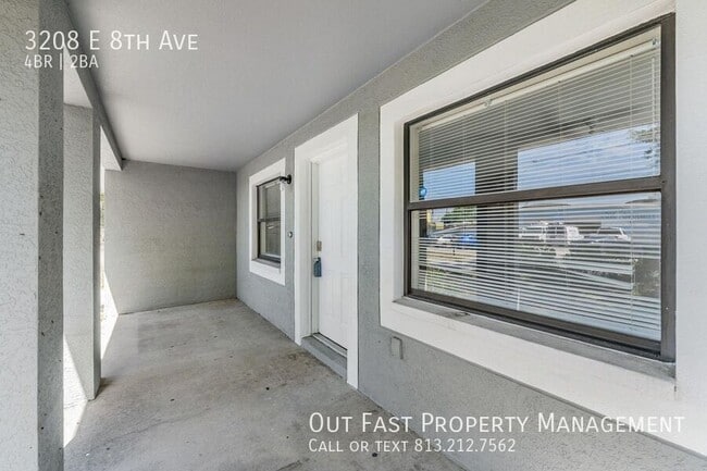 Building Photo - 3208 E 8th Ave
