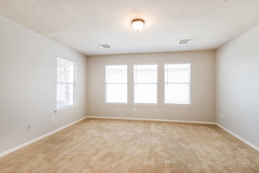 Building Photo - 10834 Waterfern Ct