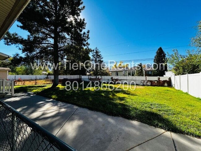 Building Photo - NO DEPOSIT option available for qualified ...