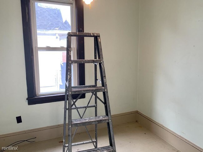 Building Photo - 6002 Fleet Ave