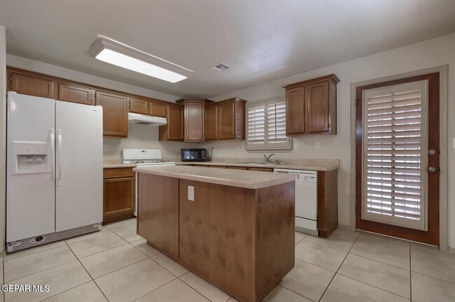 Building Photo - 14284 Tierra Yamila Ln