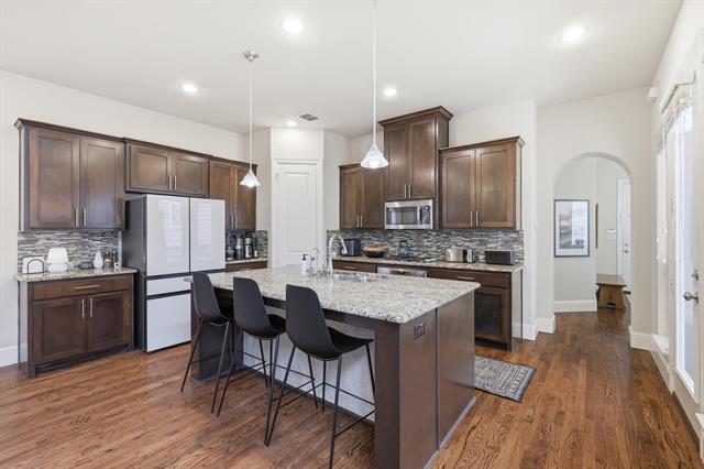 Building Photo - 775 Cameron Ct